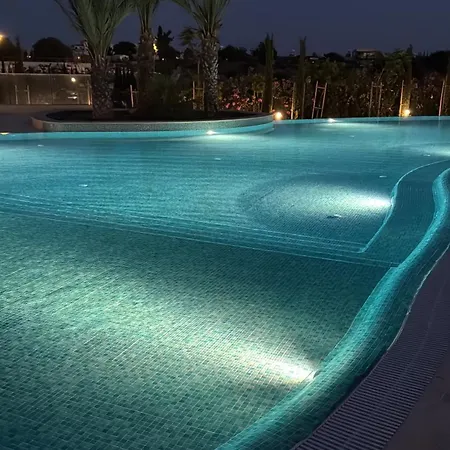 펜션 Amazing Vacation In Paphos 3 Bedrooms *