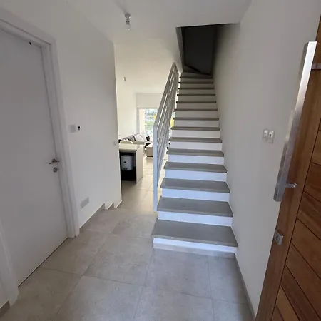 Case de vacanță Amazing Vacation In Paphos 3 Bedrooms