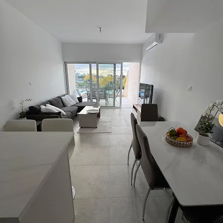 Semesterbostad Amazing Vacation In Paphos 3 Bedrooms Klorakas