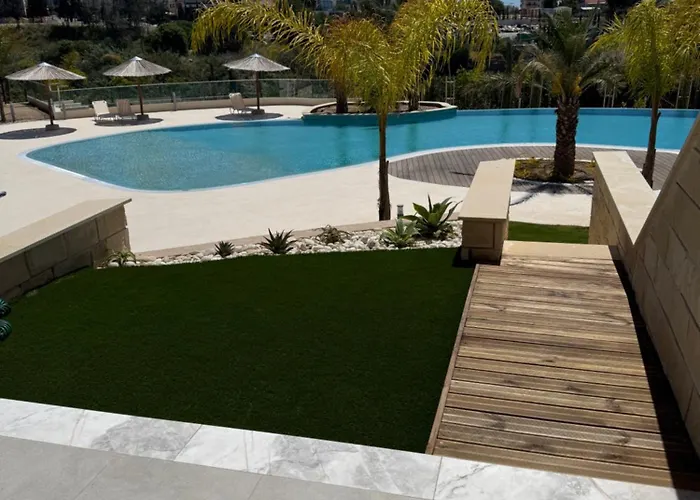 Amazing Vacation In Paphos 3 Bedrooms *