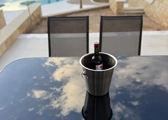 Prázdninový dům Amazing Vacation In Paphos 3 Bedrooms *