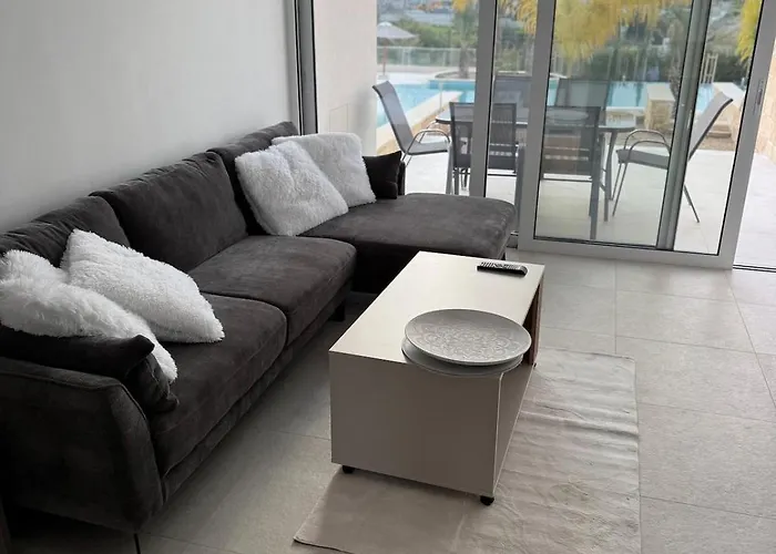 Amazing Vacation In Paphos 3 Bedrooms Klorakas