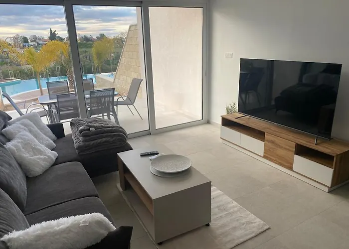 Amazing Vacation In Paphos 3 Bedrooms Prázdninový dům *