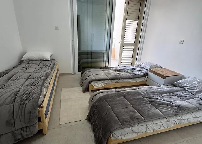 Amazing Vacation In Paphos 3 Bedrooms Prázdninový dům Klorakas