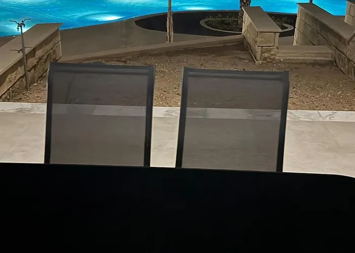 Amazing Vacation In Paphos 3 Bedrooms Prázdninový dům Klorakas